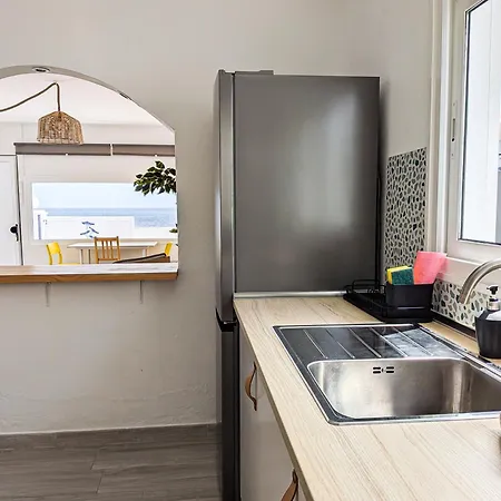 Volkkanrentals Casa Lila Seafront House Appartement *